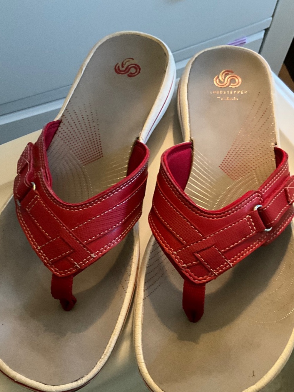 Size 9 Clarks Sandals